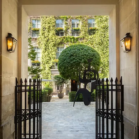 Le Pavillon De La Reine & Spa, Place Des Vosges-2